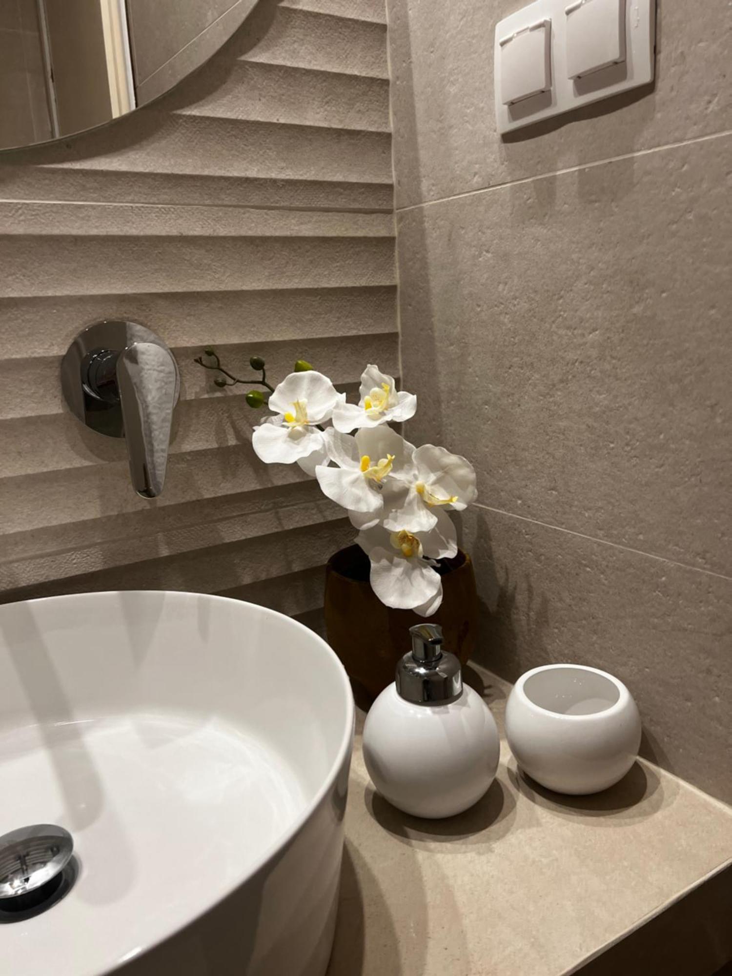 Deres Apartments 卡尼奥提 外观 照片