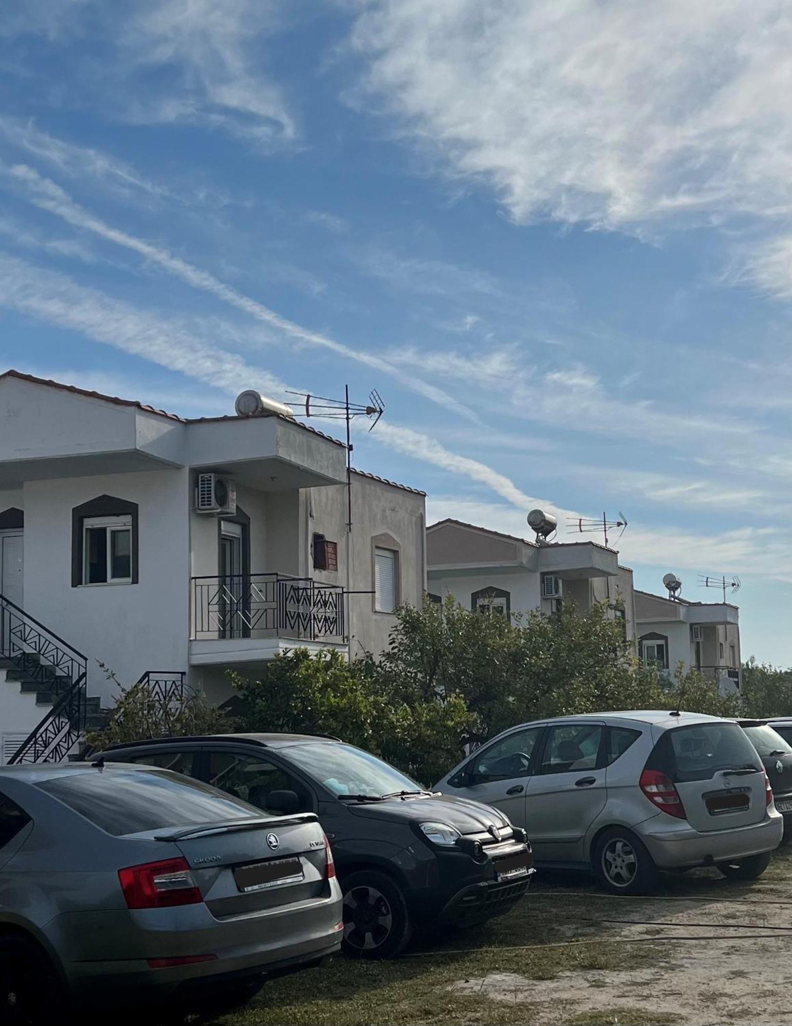Deres Apartments 卡尼奥提 外观 照片